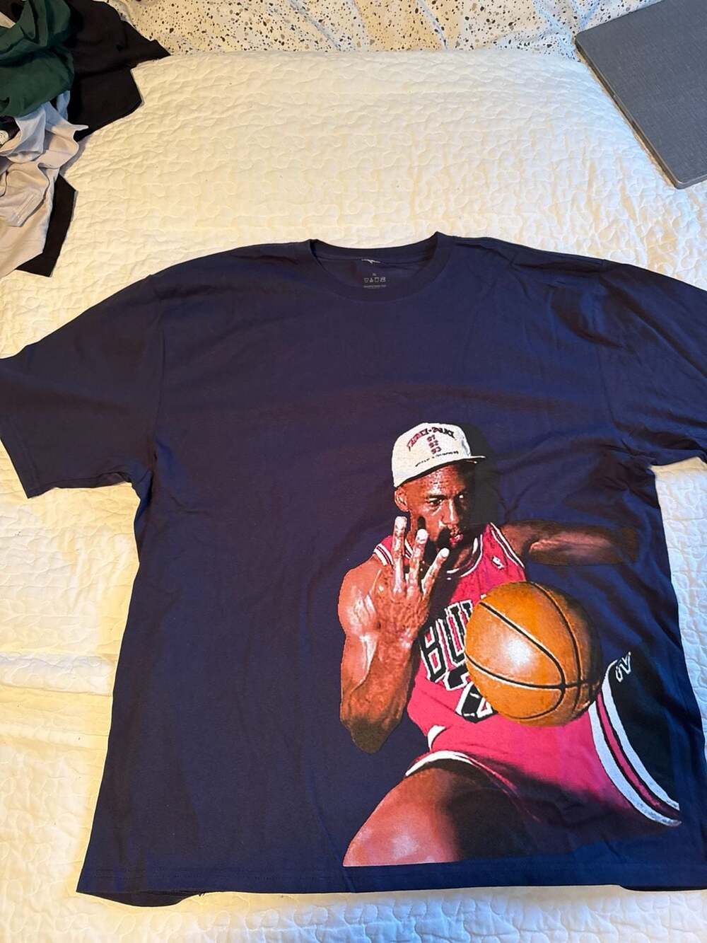 Michael Jordan Chicago Bulls 1993 3-Peat Graphic T-Shirt Navy Blue Size XL
